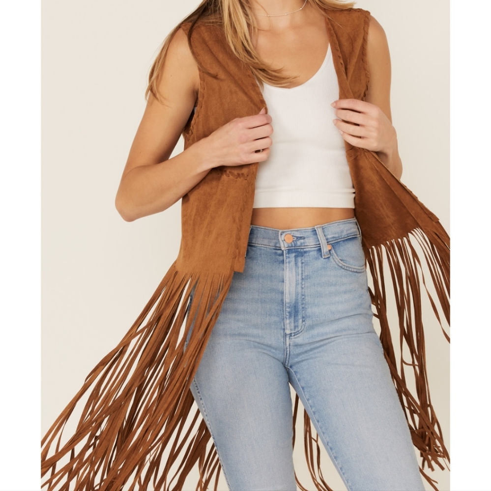 Fornia Women's Fringe Faux Suede Vest - Picture 3 of 4